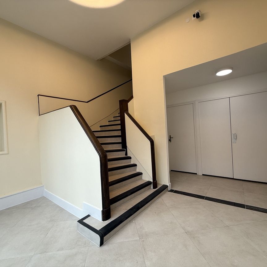 Location Appartement 1 pièce 16m² LE MANS 72000 - Photo 2