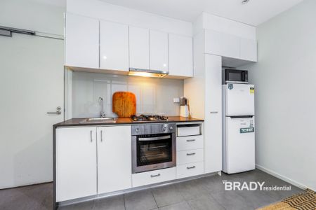 2404/380 Little Lonsdale Street, Melbourne - Photo 2