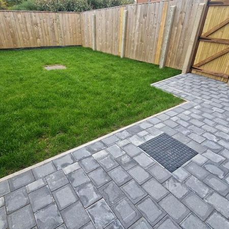 2 bedroom semi-detached house to rent - Photo 3