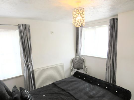 Main Street, Thetford, Hockwold - Photo 1