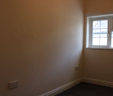 Poplar Avenue, Birmingham, B17 - Photo 1