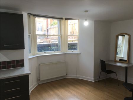 28 Bath Street, Huddersfield, HD1 - Photo 5