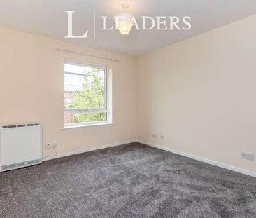 Relko Gardens, Sutton, SM1 - Photo 1
