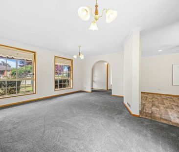 Family Home in Convenient Sebastopol Location - Photo 3