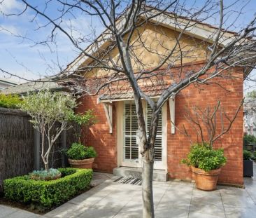 Two Distinct Residences, One Exceptional Norwood Address - Photo 3