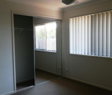 Large Family Home in Riverview Estate - Photo 2