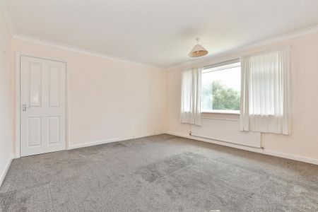 3 bedroom link detached house to rent - Photo 5