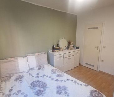 schöne geräumige 3-Zi.-Whg. mit Küche in Bochum, gute Anbindung - Photo 3