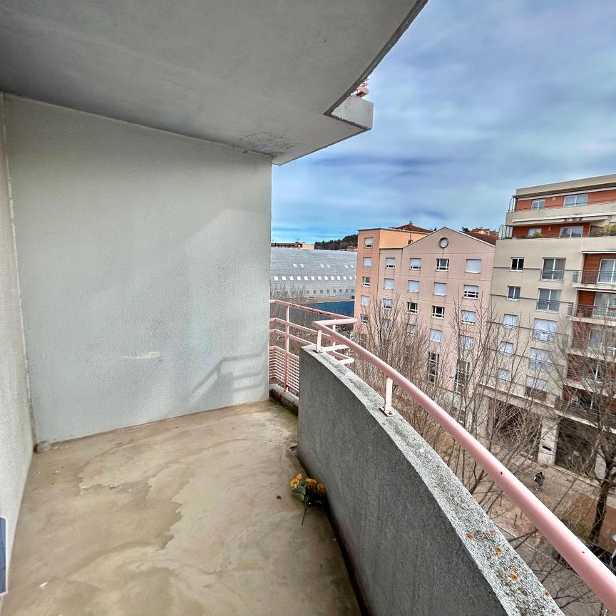 Location Appartement 1 pièce 38m² ST ETIENNE 42100 - Photo 1