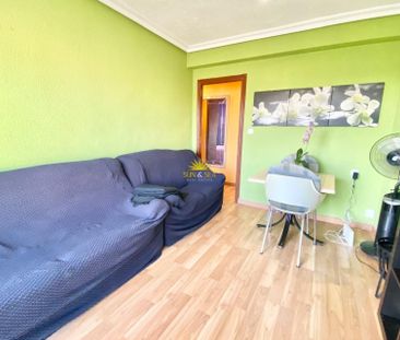 2 BEDROOM APARTMENT - TORREVIEJA - Foto 4
