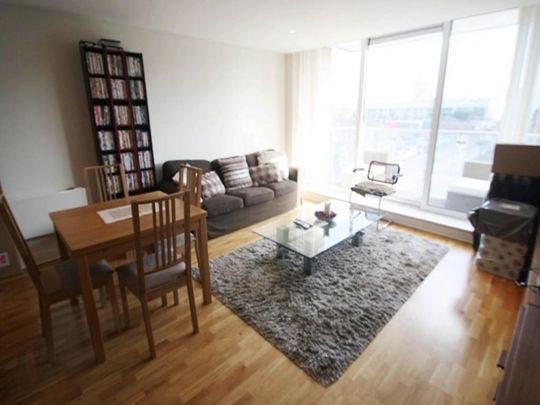 2 bedroom flat to rent - Photo 1