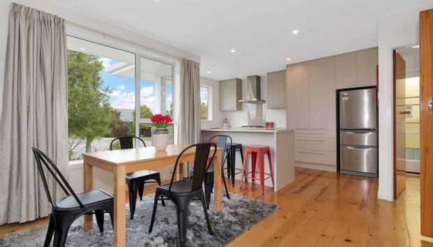 Easy Living On Elizabeth! - Photo 1