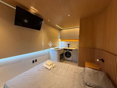 Studio com 1 quarto e 29m² para alugar em Rio Tavares, Florianópolis. - Foto 2