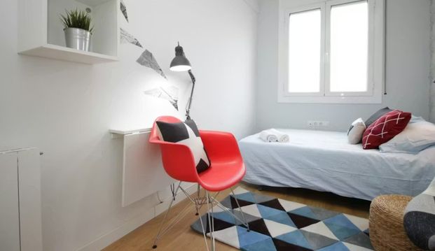 Avinguda de la Riera de Cassoles, Barcelona, Catalonia 08012 - Photo 1