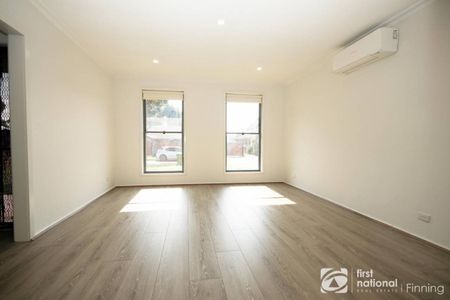 Renovated 3-Bedroom Home in Prime Cranbourne Location - Photo 2