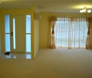 33 Kingfisher Street Kingston TAS 7050 Australia - Photo 4