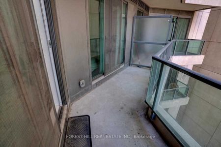 For Lease - 377 Madison Avenue Unit# 426, Toronto, Ontario - Photo 5