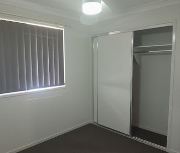 Great 4 Bedroom Home In Westdale - Photo 2