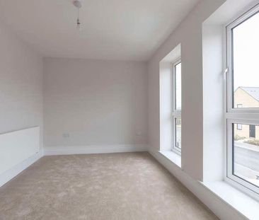 Wallace Square, Bishops Cleeve, GL52 - Photo 3