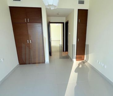 Well Maintained Apt. | Panoramic View | Vacant - Photo 3