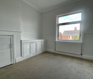 4 bedroom House To Let - Photo 3
