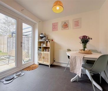 2 bedroom semi-detached house to rent - Photo 4