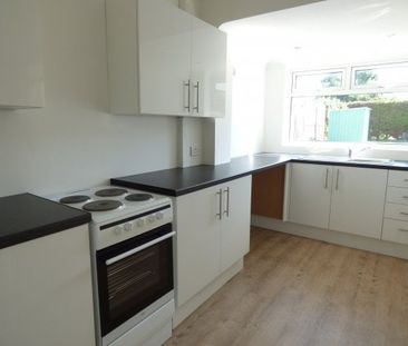 Fieldmore Road, Gosport - Photo 5