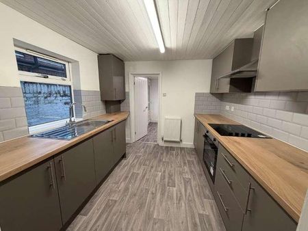 Estcourt Street, Hull, HU9 - Photo 5