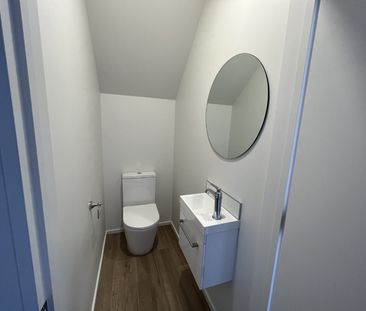 135 Nursery Road, Linwood - Photo 6