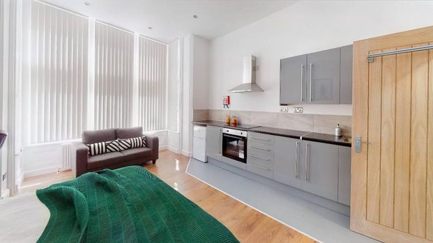 Studio to rent - Photo 1