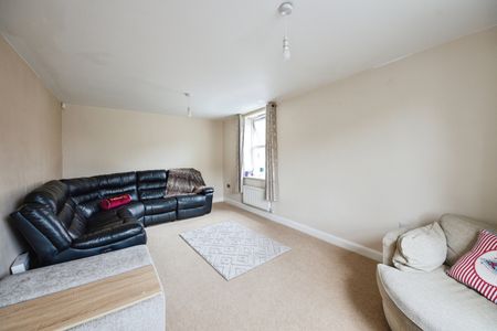 Kendrick Grove, Birmingham - Photo 2