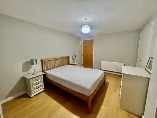 Apartment 6 17 Queens Square, Belfast, BT1 3FF - Photo 1