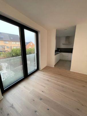 Appartement te huur - Photo 1
