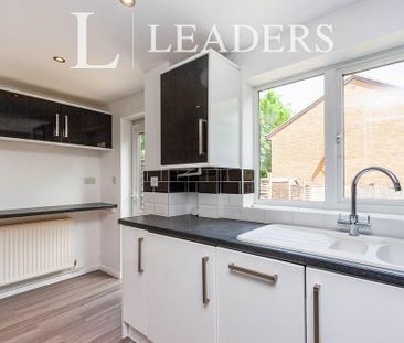 2 bedroom terraced house to rent - Photo 1