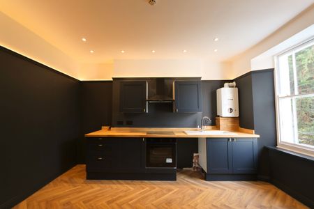 1 Bedroom Home – Professional Let - Photo 3