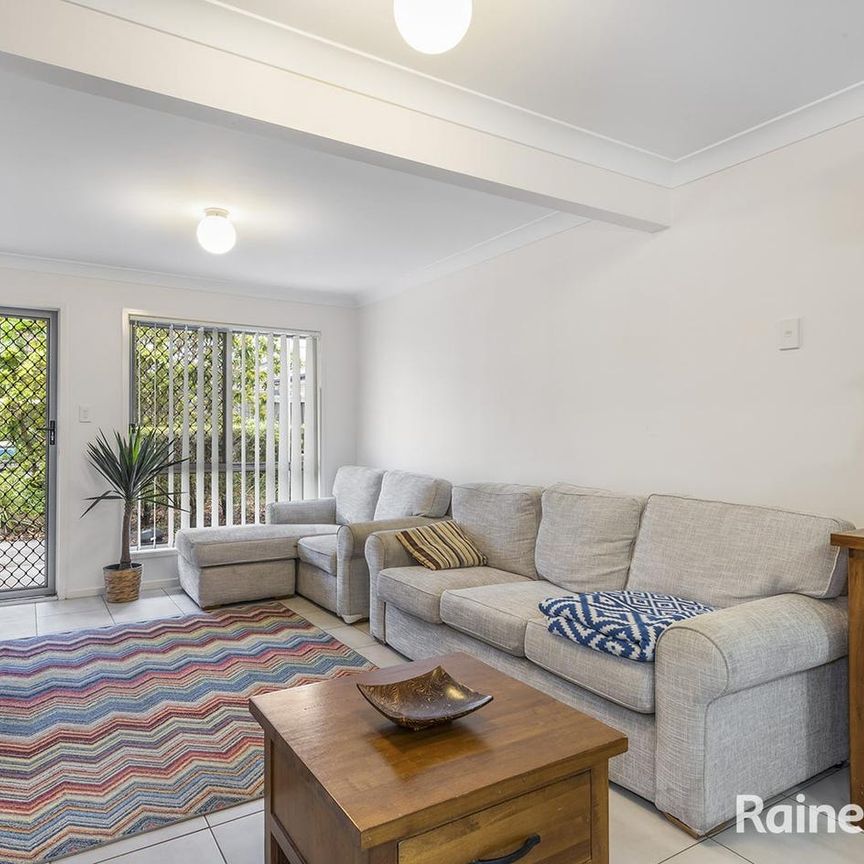 FANTASTIC LOCATION & CONVENIENCE! Heart of North Lakes, 3 Bed 2&1/2 Bath Townhouse, pool&gym - Photo 1