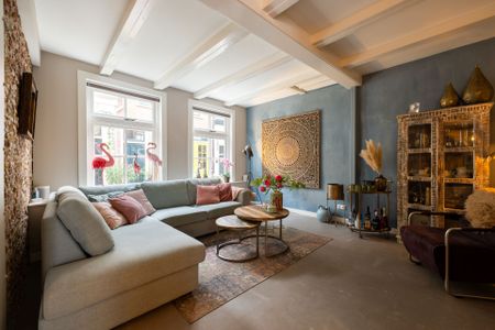 Elegant and Charming Home in an Idyllic Location - Photo 3