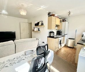 Eaton Road, Margate, CT9 1XB, Kent - Photo 1