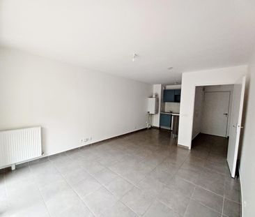 location Appartement T2 DE 43.48m² À PONTAULT COMBAULT - Photo 3