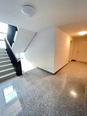 Ihr Zuhause in traumhafter Lage. Hochwertiges 1- Zimmer Apartment mit Einbauküche. - Photo 5