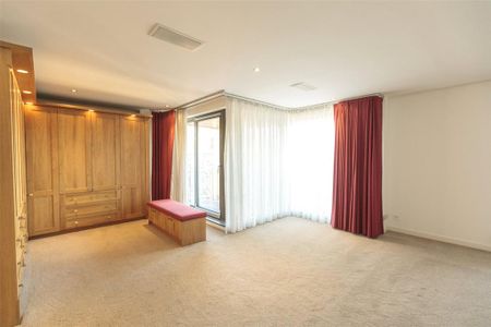 3 bedroom flat to rent - Photo 4