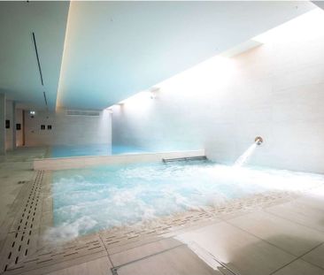 2 Bedroom , Manchester - Photo 2