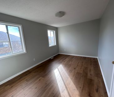 For Lease - 837 MCKAY Crescent, Milton, Ontario - Photo 4
