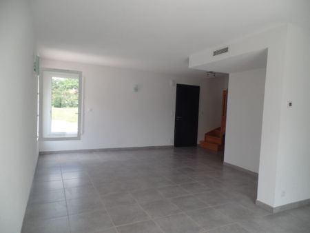 Location maison 4 pièces, 94.00m², Castelmaurou - Photo 3