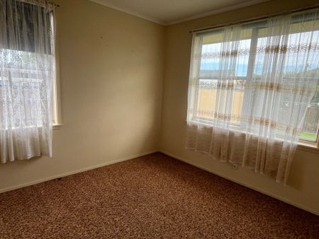 THREE BEDROOM HOME - Photo 4