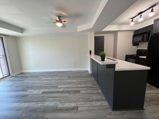 For Lease - 44 Bond Street Unit# 204, Oshawa, Ontario - Photo 1