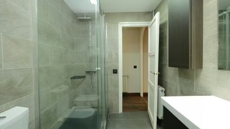 Carrer Gran de Gràcia, Barcelona, Catalonia 08012 - Foto 4