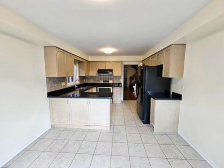 For Lease - 56 Briarcrest Drive, Markham, Ontario - Photo 3