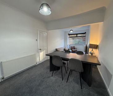 2 bedroom end of terrace house to rent - Photo 3