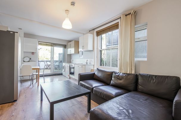 5 Bed Flat, London, SE5 - Photo 1